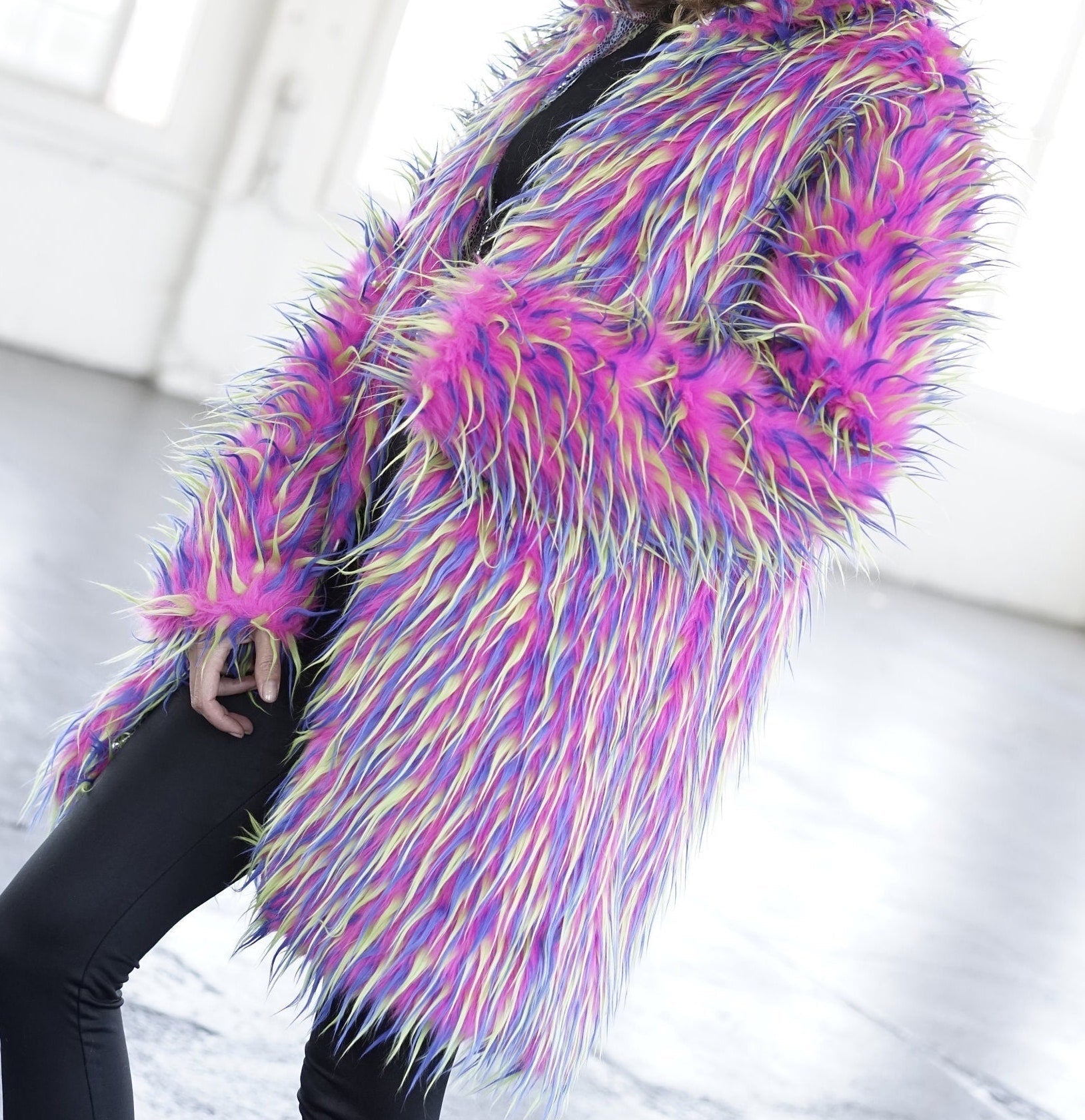 RED - BLACK - On Tan 3 Tone Spiked Shaggy Long Pile Fabric / Sold by The Yard - For Blankets Fashion Clothing Coats